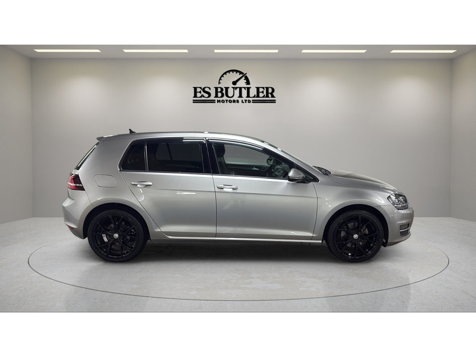 2017 Volkswagen Golf 1.2TSI 3DR 85HP Trendline €12,900