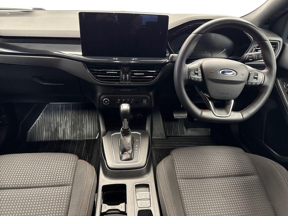 2025 Ford Focus - image 8