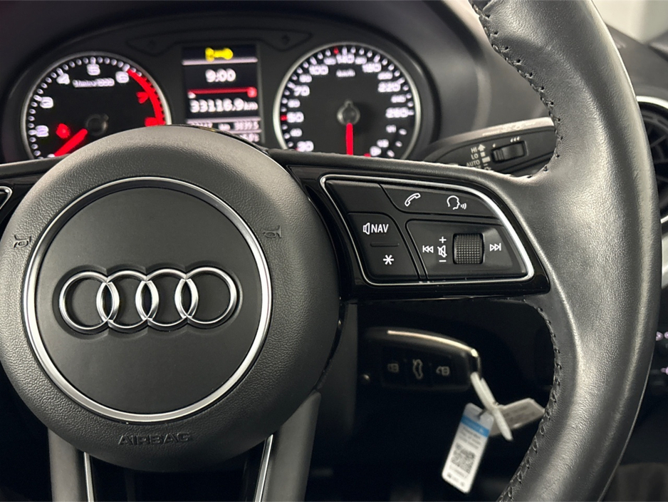 2020 Audi Q2 30 TFSI 116HP SE NEW NCT**MULTIFUNCTIONAL STEERING WHEEL**SEMI DIGITAL DASH**PARKING SENSORS**APPLE CARPLAY**DIGITAL MEDIA DISPLAY**AIR CONDITIONING**BLACK LEATHER INTERIOR** €21,995