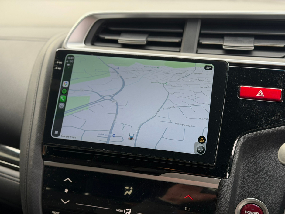 2016 Honda Fit - image 4