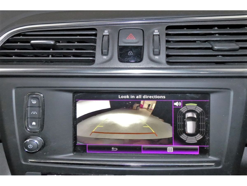 2018 Renault Kadjar - image 19