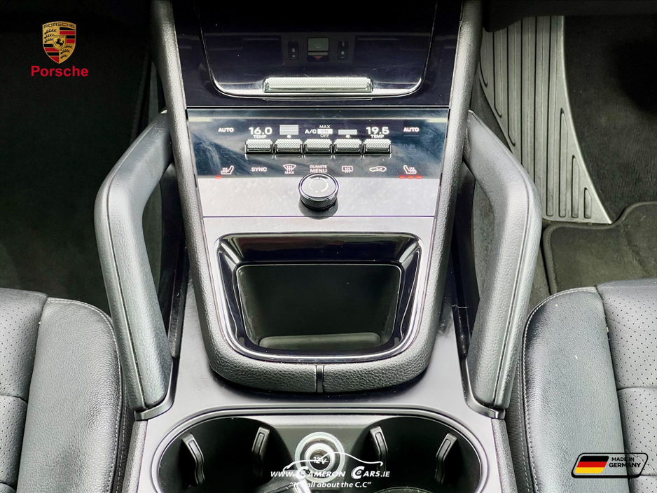 2024 Porsche Cayenne - image 24