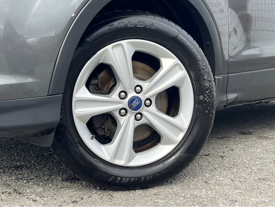 2015 Ford Kuga - image 5