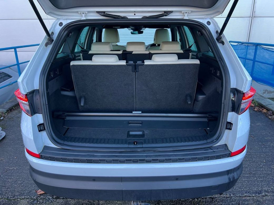 2022 Skoda Kodiaq STYLE 7-SEATER 2.0 TD AUTO // LEATHER HEATED SEATS // APPLE CARPLAY/ANDROID AUTO // BACKSEAT CLIMATE CONTROL €29,950