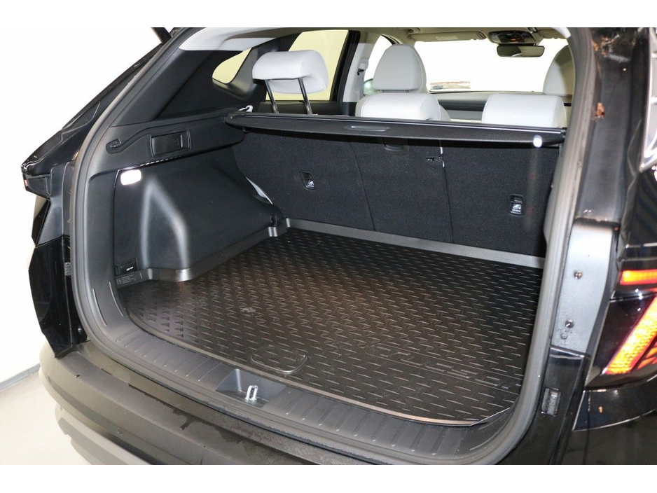 2025 Hyundai Tucson - image 8