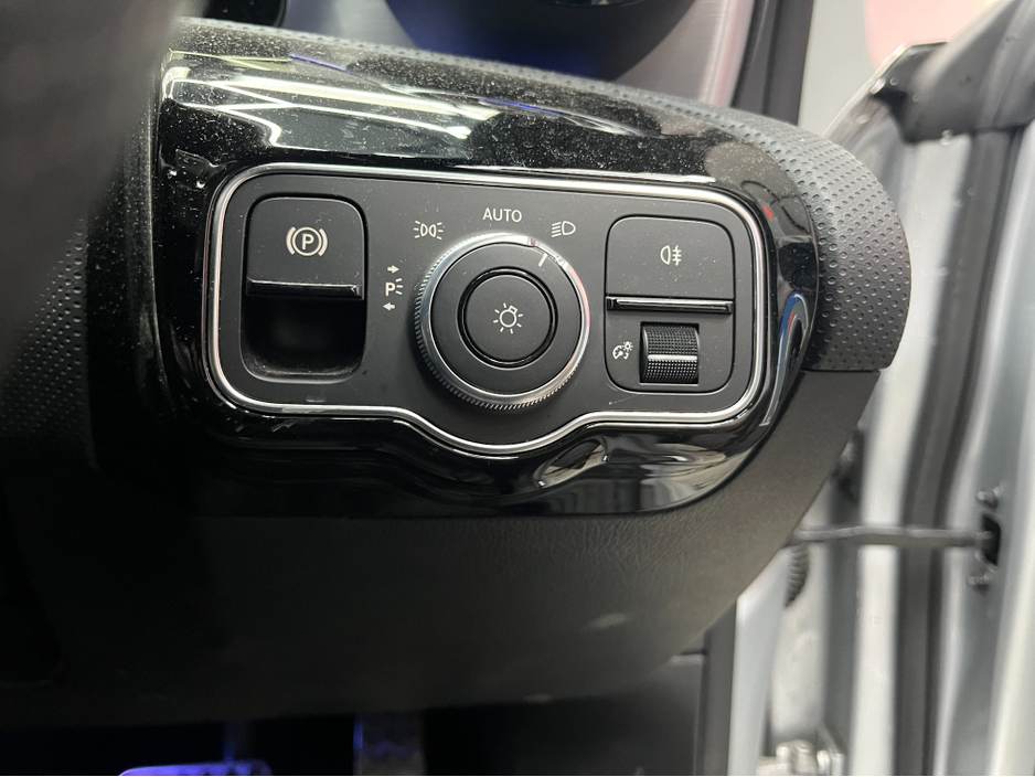 2020 Mercedes-Benz CLA Class €27950 2020 MERCEDES-BENZ CLA 200D AMG LINE 2.0 AUTOMATIC / CRUISE CONTROL / 360° PARKING CAMERA / ELECTRIC MEMORY & HEATED SEATS / PADDLE SHIFTERS / AMBIENT LIGHTS / PANORAMIC SUNROOF €27,950