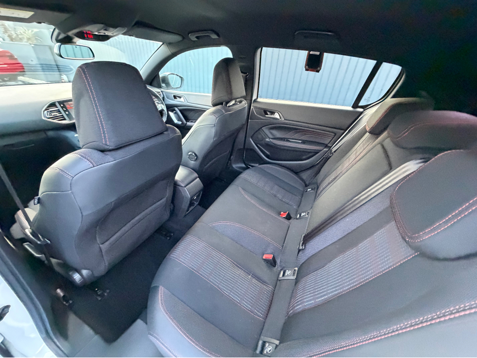 2019 Peugeot 308 - image 31