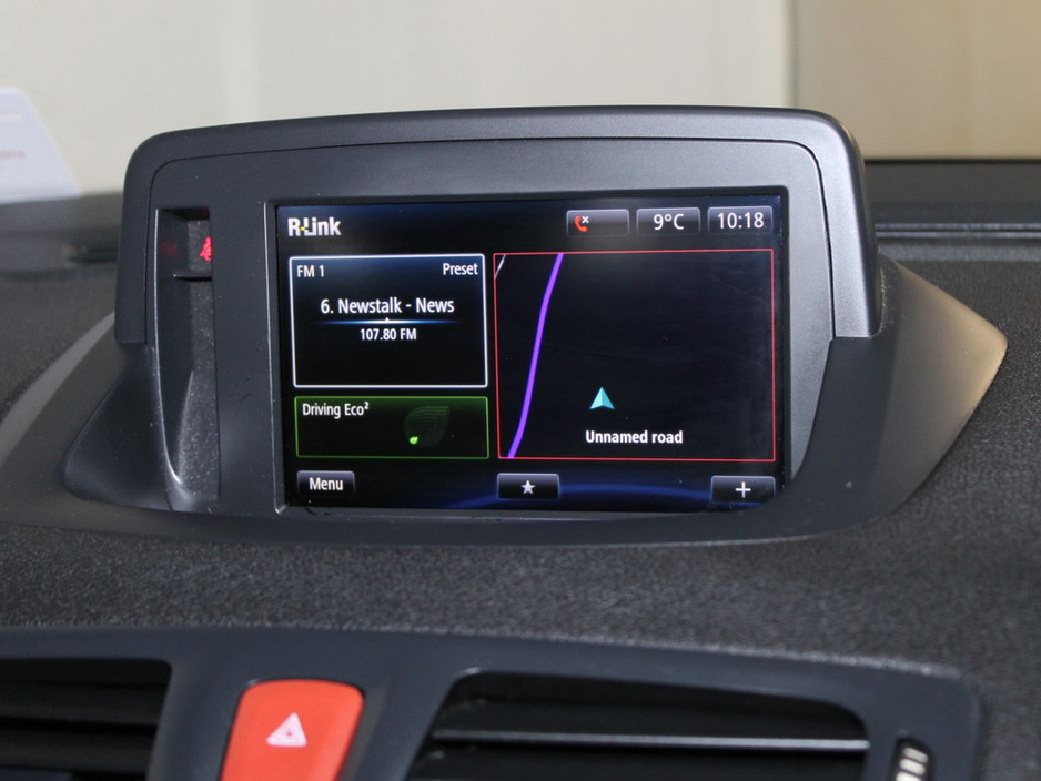 2015 Renault Fluence - image 17