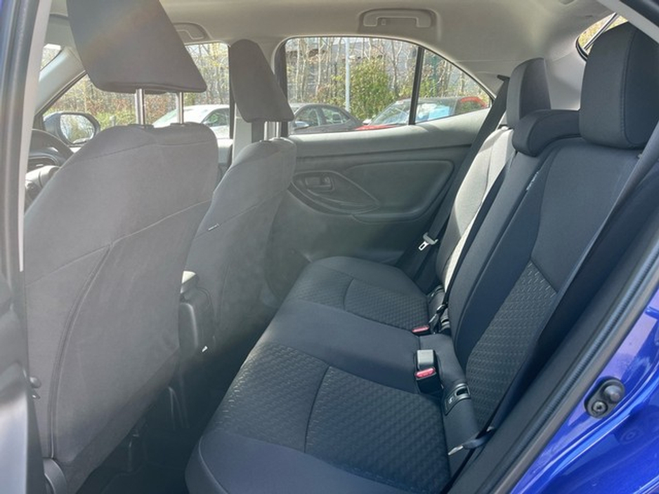 2025 Toyota Yaris Cross - image 7