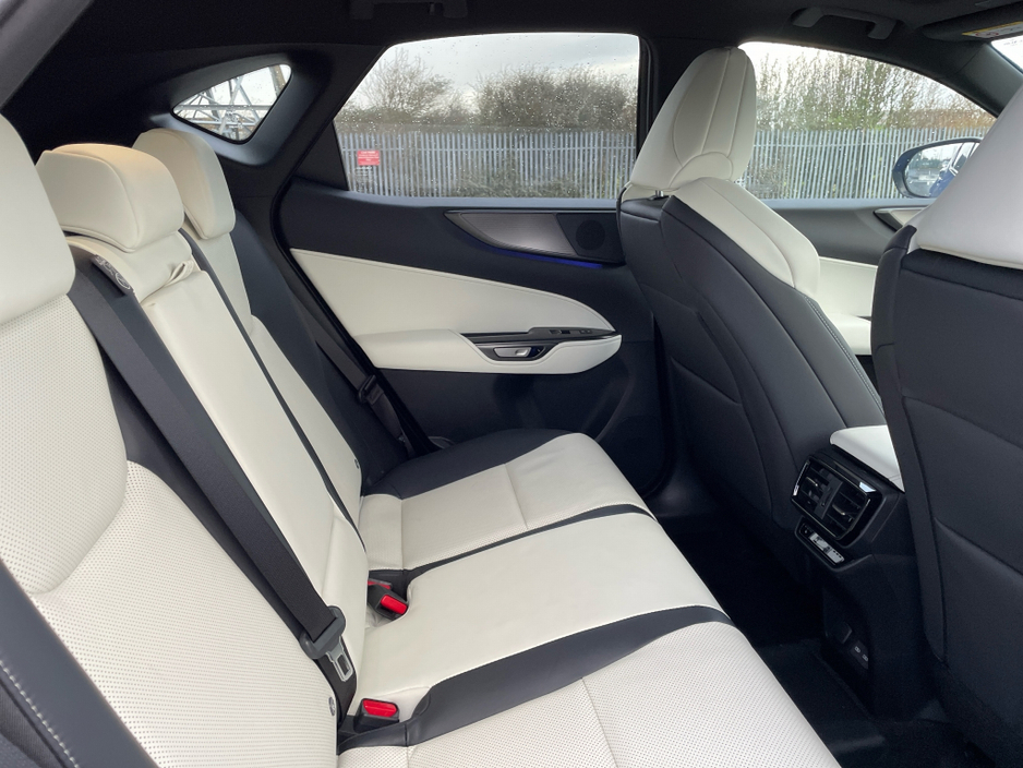 2025 Lexus NX 450 h+ NX 450h+ F-Sport 252 // Remote Central Locking // Heated Mirrors // Power Folding Mirrors // USB Connection // Apple Carplay €74,945