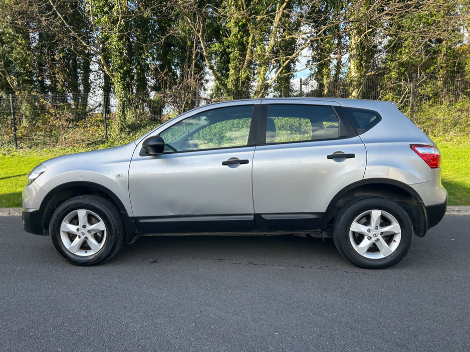 2010 Nissan Qashqai - image 9