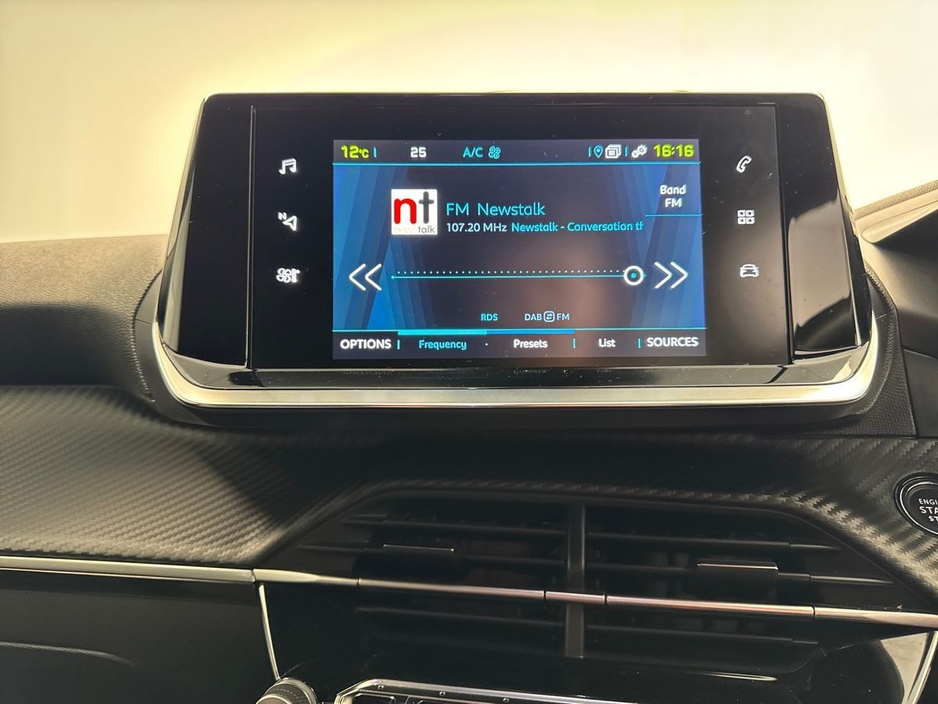 2023 Peugeot 2008 - image 18