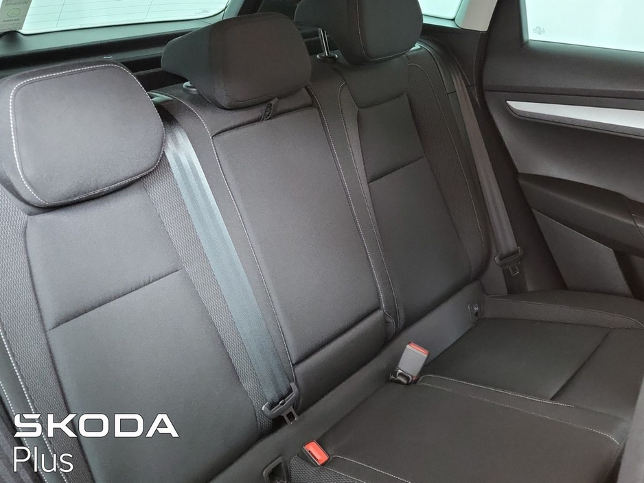 2023 Skoda Karoq - image 25