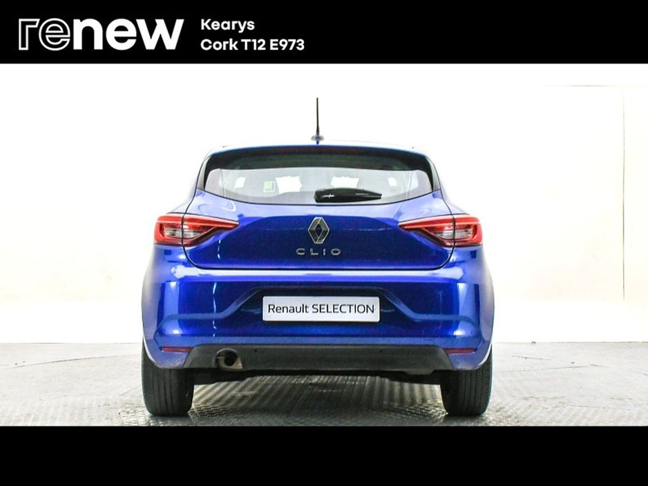2022 Renault Clio - image 10