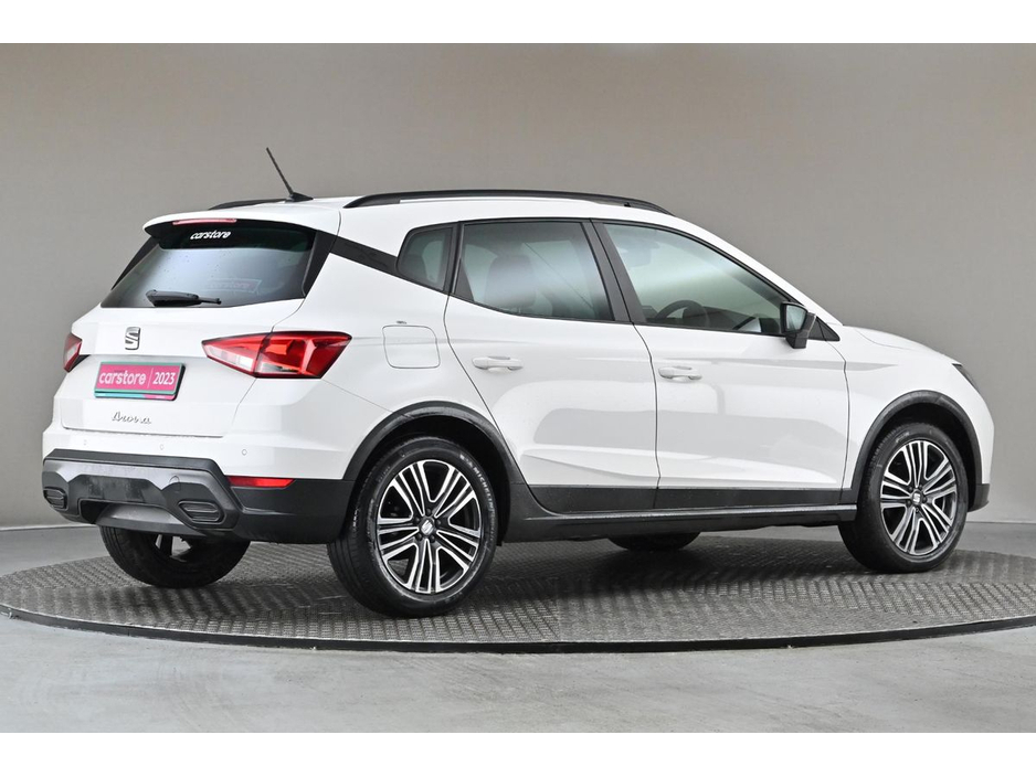 2023 SEAT Arona - image 10