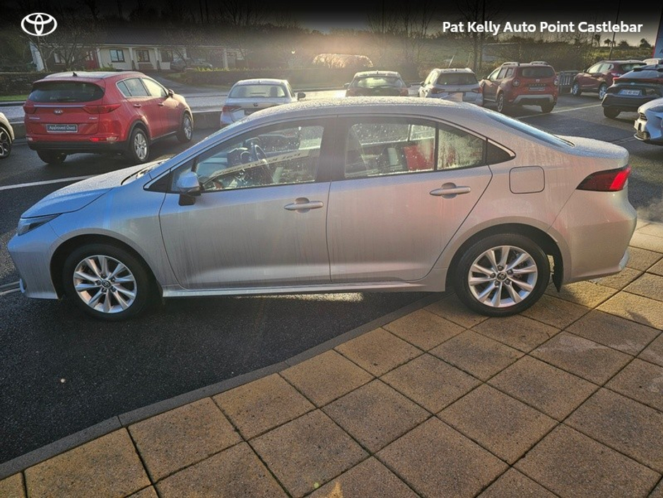 2024 Toyota Corolla COROLLA LUNA SALOON €30,900