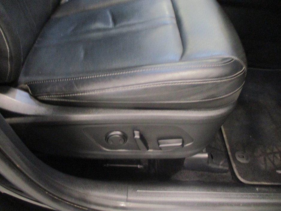 2025 Kia Sorento - image 22