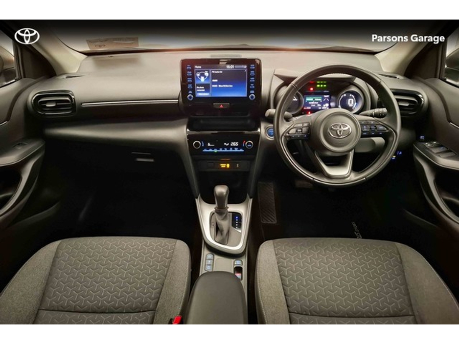 2024 Toyota Yaris Cross  €28,995