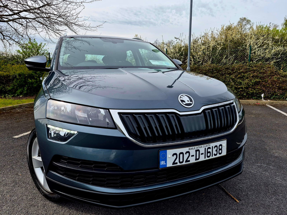 2020 Skoda Karoq - image 8