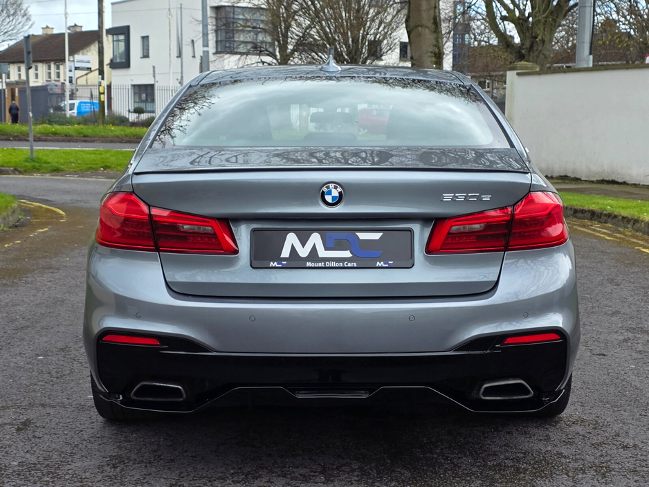 2017 BMW 5 Series - image 16