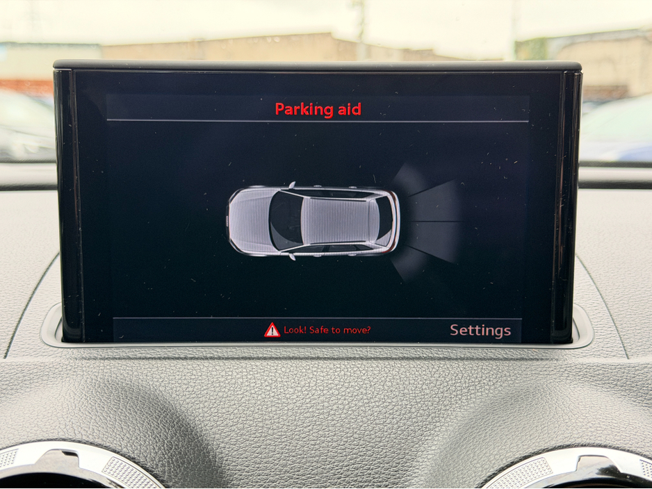 2015 Audi A3 E-TRON..Bang&Olufsen..2 Keys €11,900