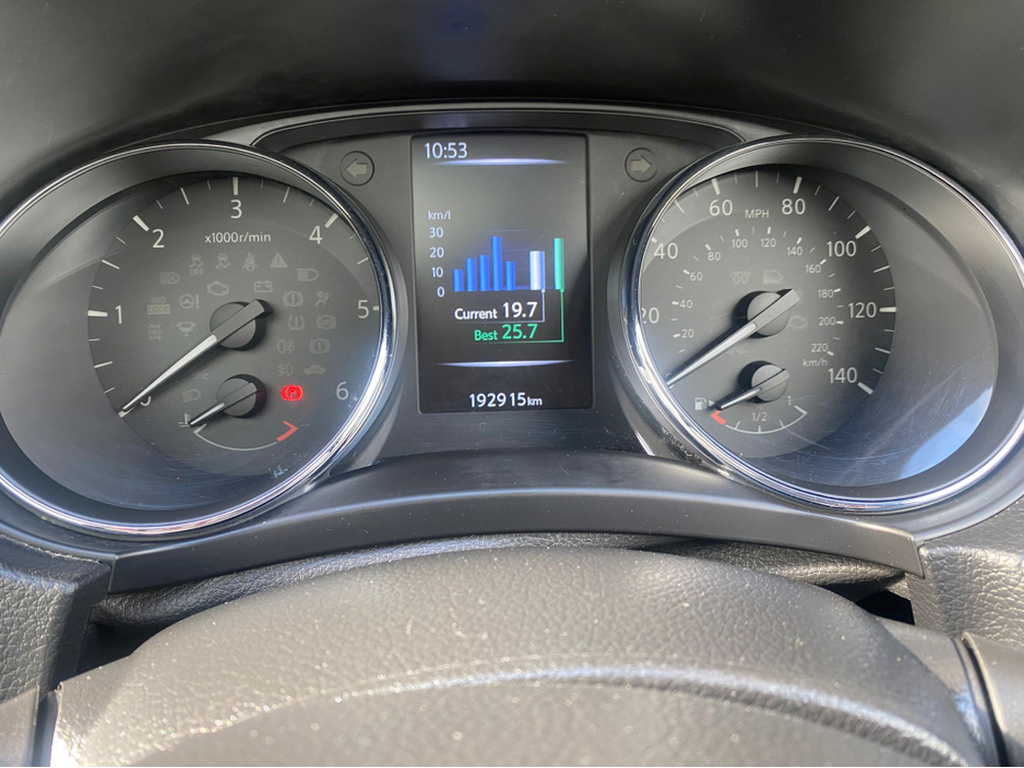 2016 Nissan Qashqai - image 10