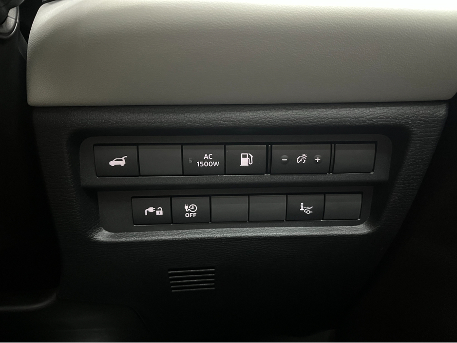 2024 Mitsubishi Outlander - image 15