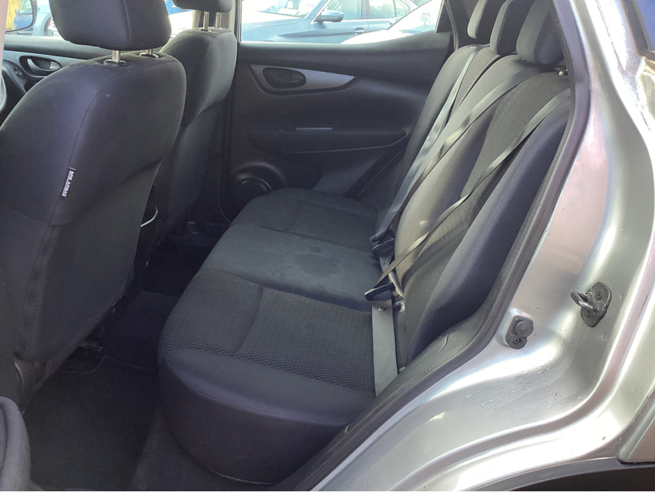 2015 Nissan Qashqai * 1.5 DIESEL €9,950