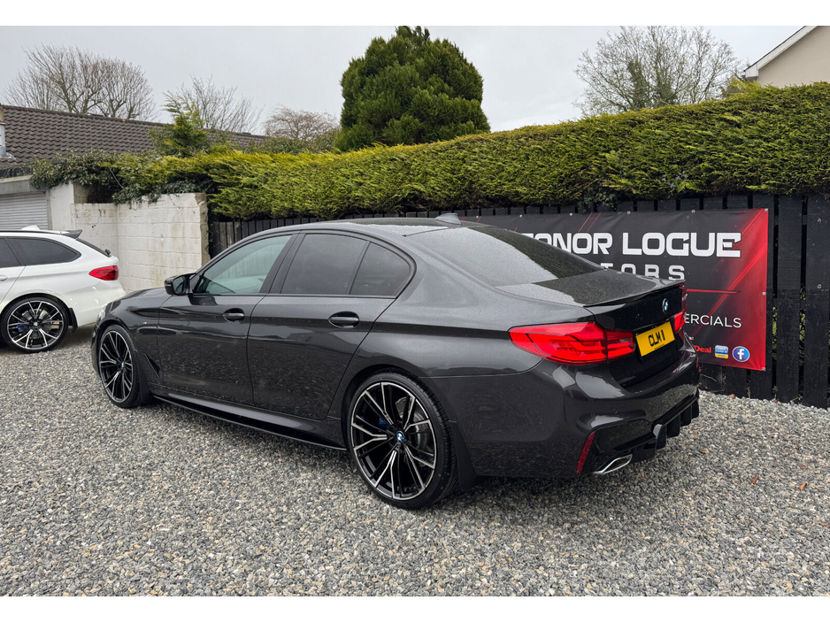 2019 BMW 5 Series - image 9