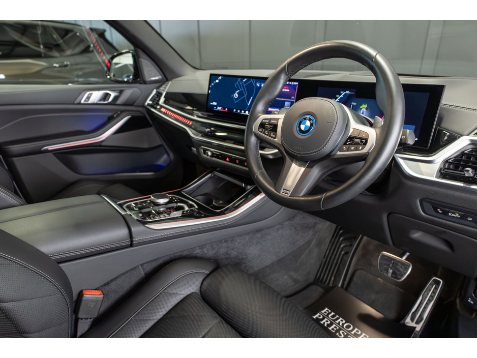 2025 BMW X5 xDrive50e M Sport €99,950
