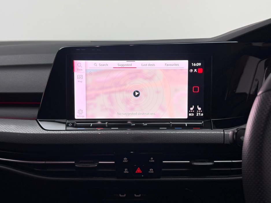 2024 Volkswagen Golf - image 22