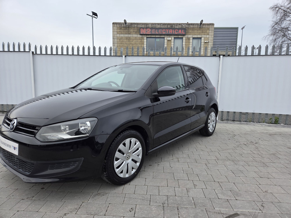 2012 Volkswagen Polo - image 4