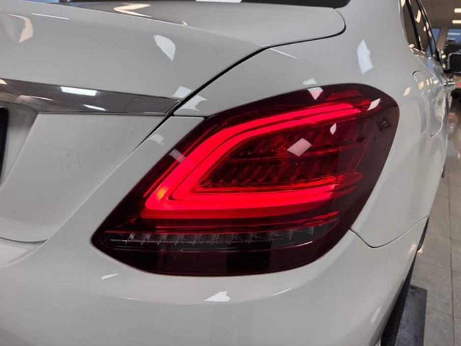 2019 Mercedes-Benz C Class - image 19