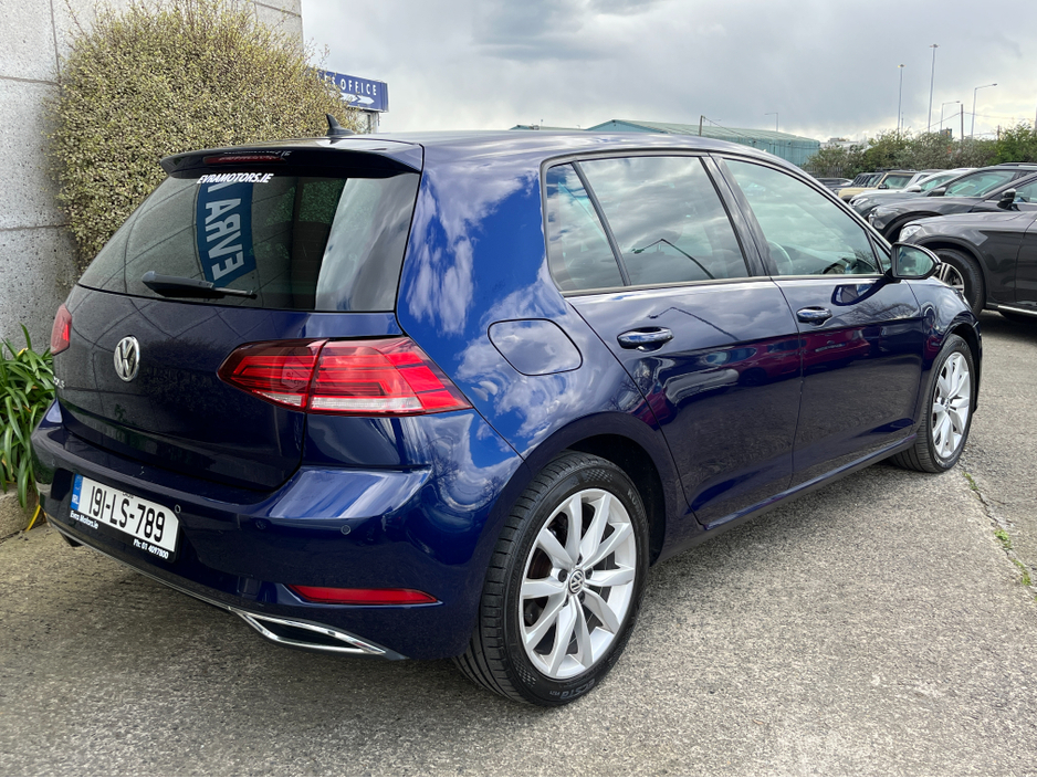 2019 Volkswagen Golf - image 4