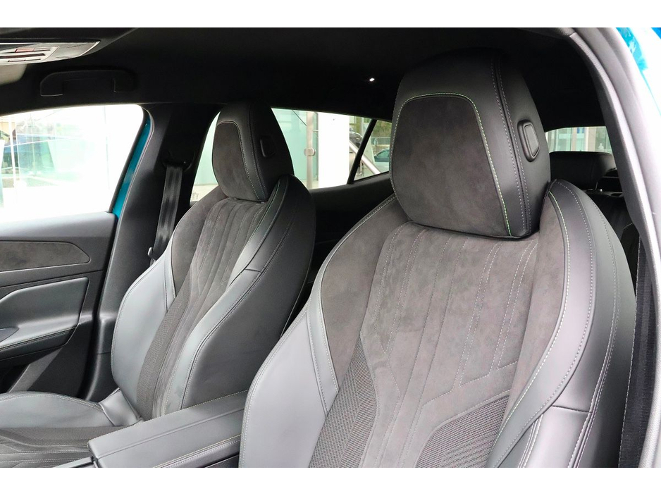 2023 Peugeot 408 - image 9