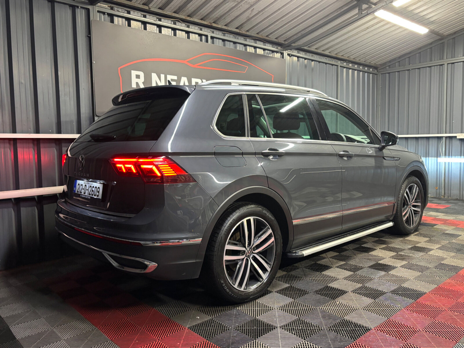 2021 Volkswagen Tiguan - image 5