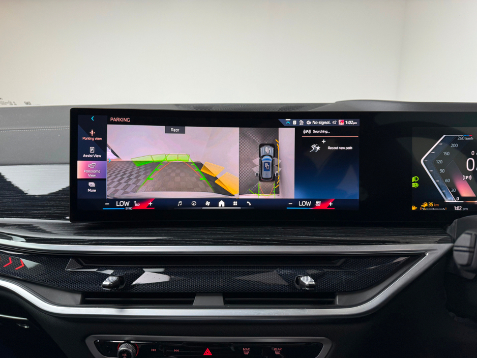 2024 BMW X5 - image 18