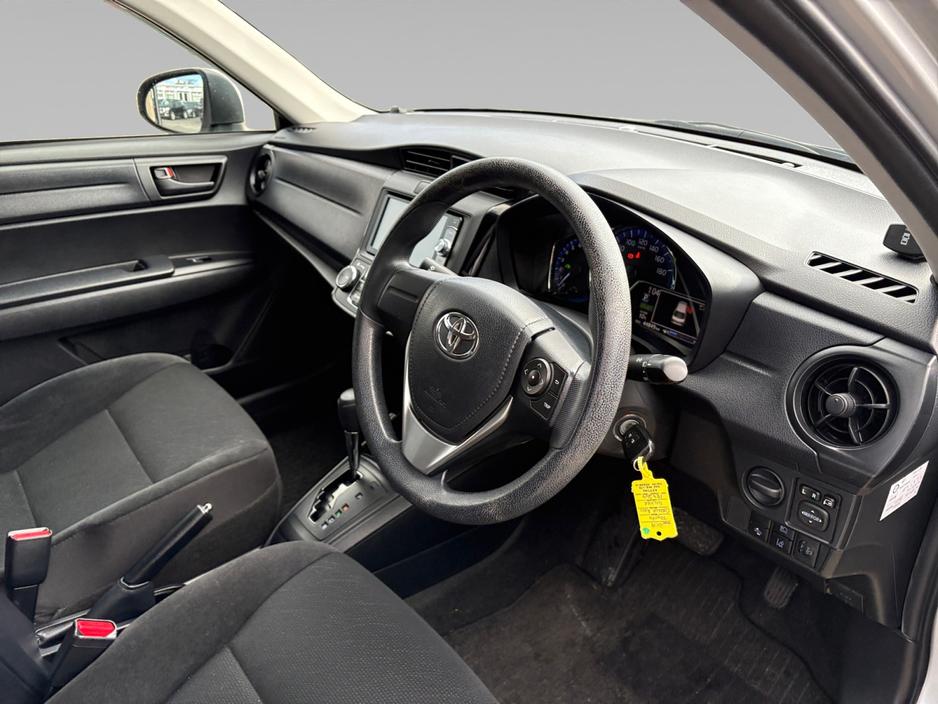 2018 Toyota Corolla - image 12