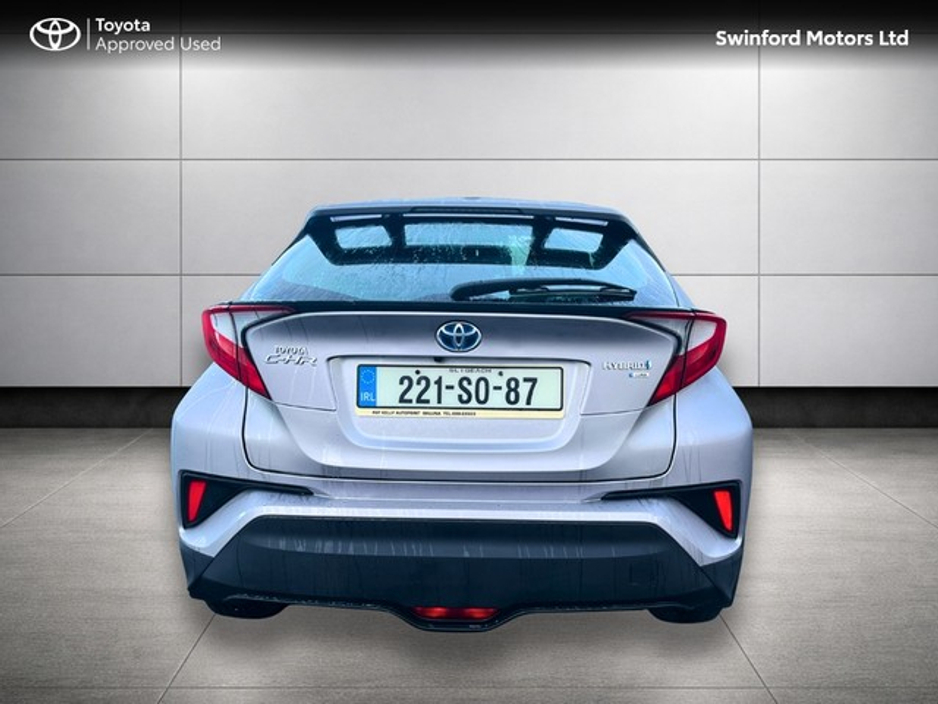 2022 Toyota C-HR CHR 1.8 HYBRID LUNA 4DR A AUTO €26,500