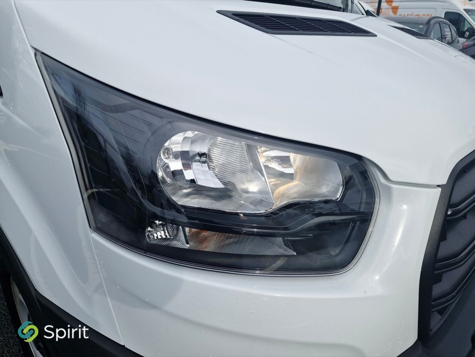 2025 Ford Transit - image 19