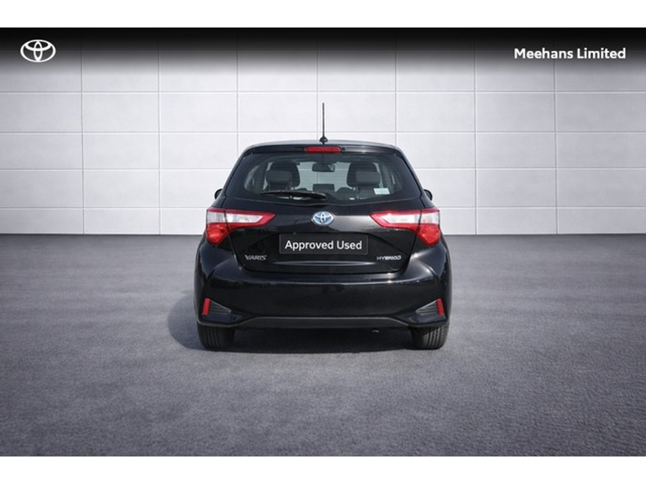 2018 Toyota Yaris - image 4