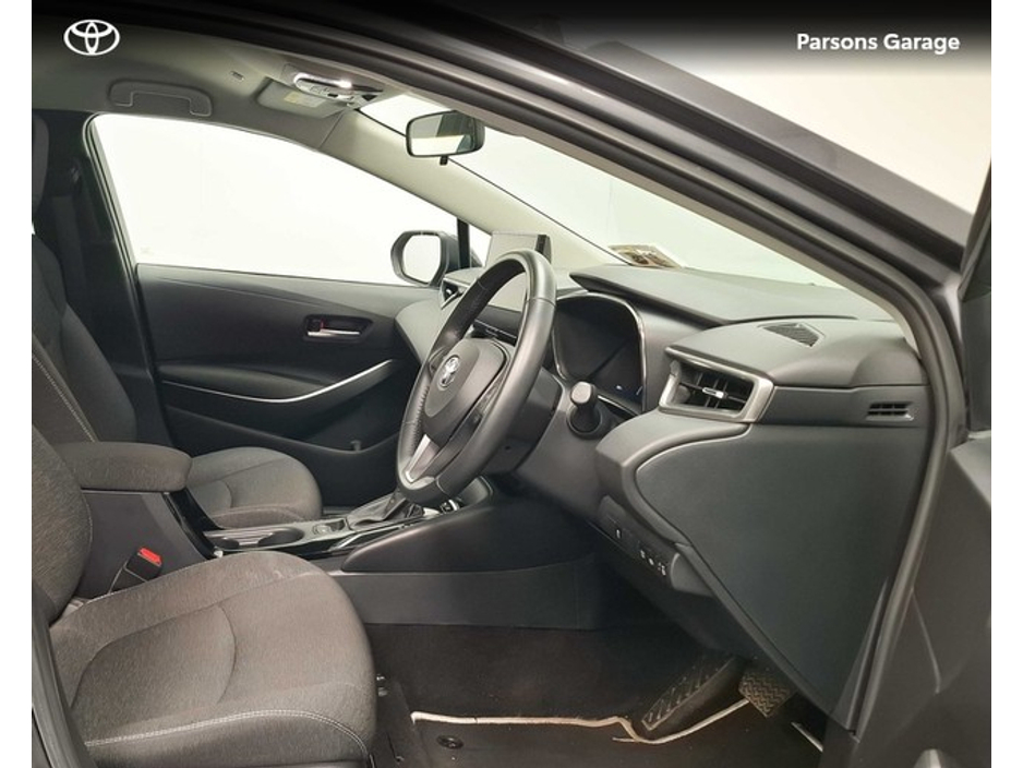 2023 Toyota Corolla - image 8