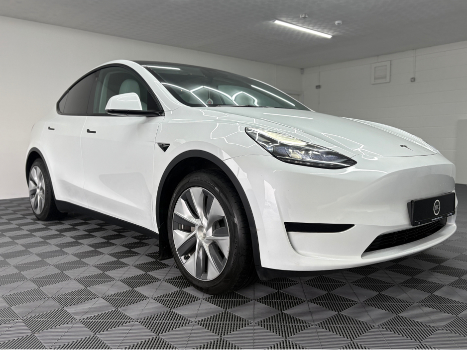 2023 Tesla Model Y - image 13