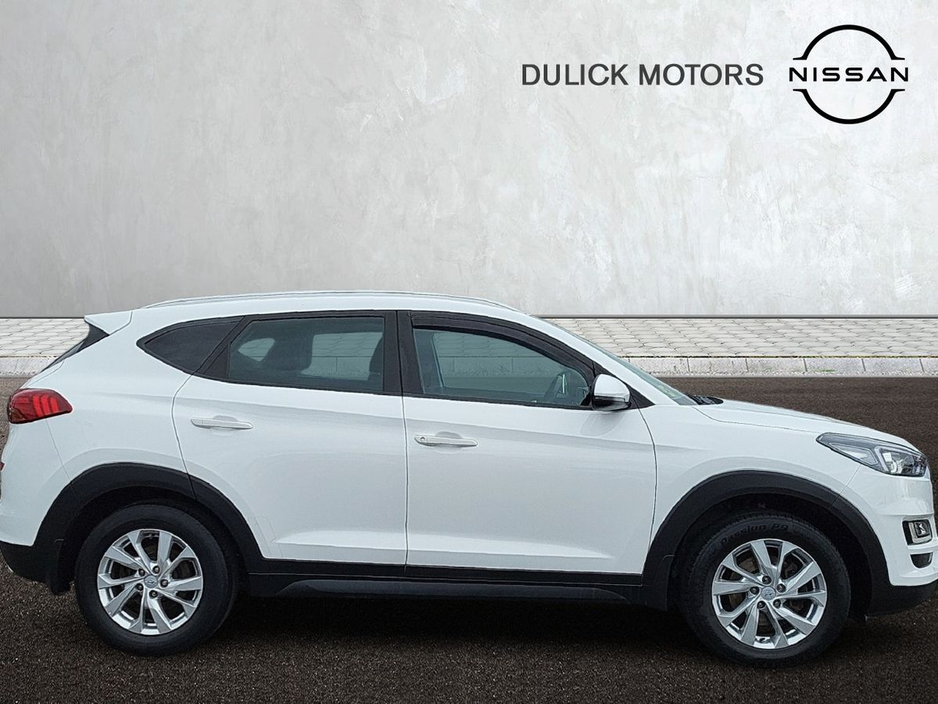 2019 Hyundai Tucson - image 3