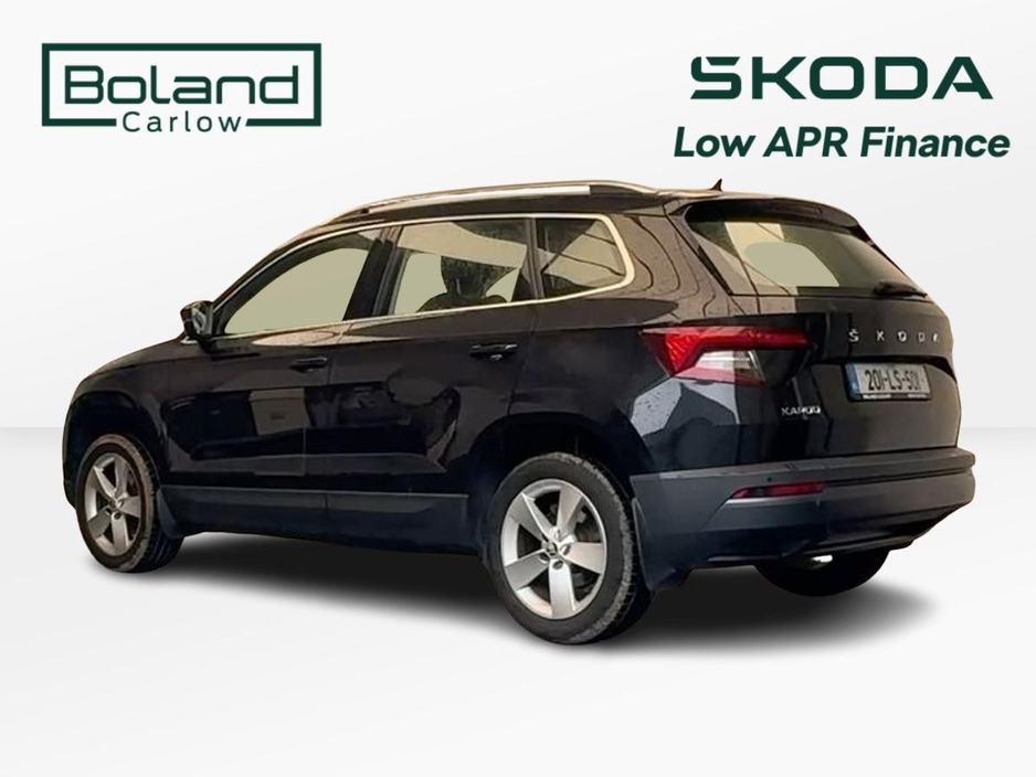 2020 Skoda Karoq - image 3