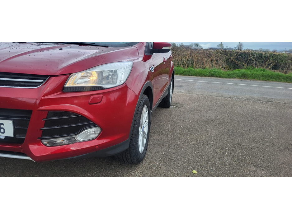 2015 Ford Kuga - image 5