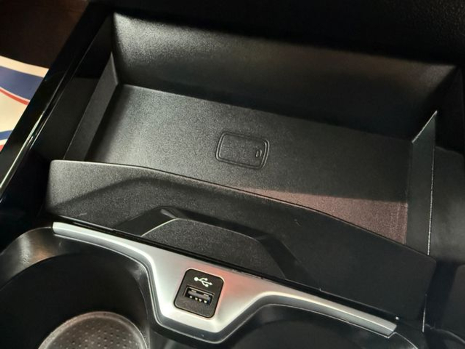 2020 BMW 1 Series - image 14