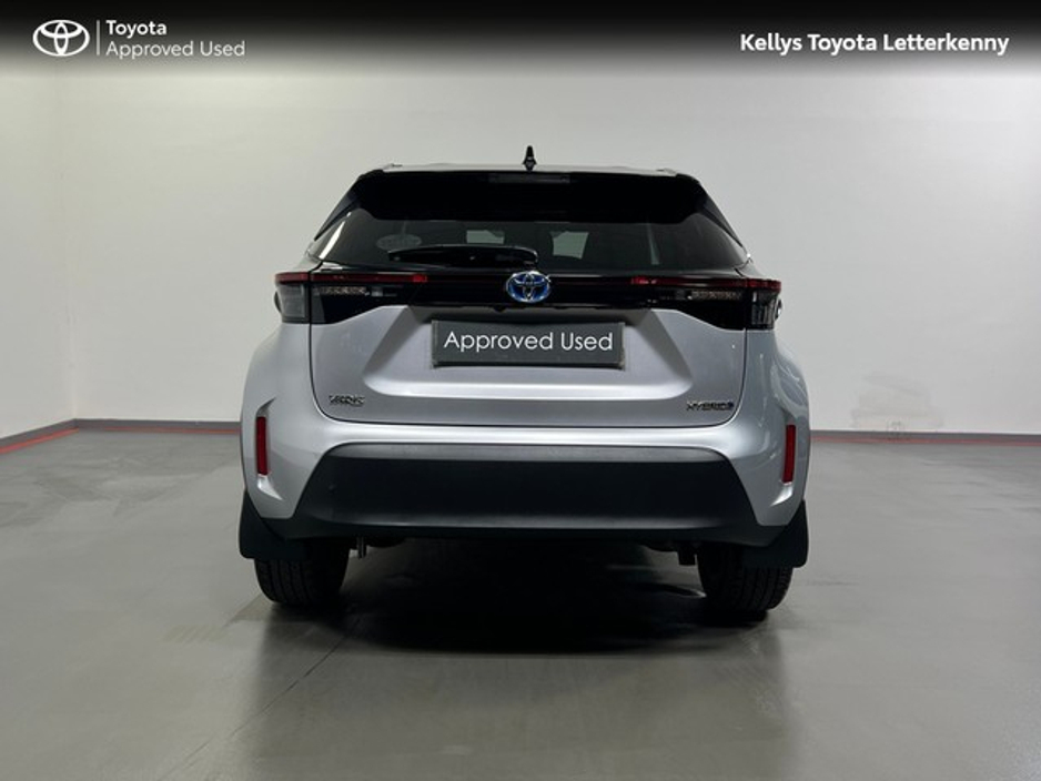 2023 Toyota Yaris Cross - image 5