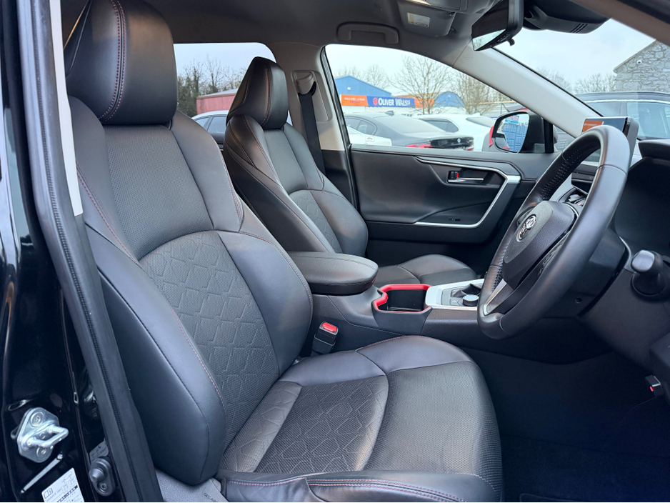 2023 Toyota Rav4 - image 26