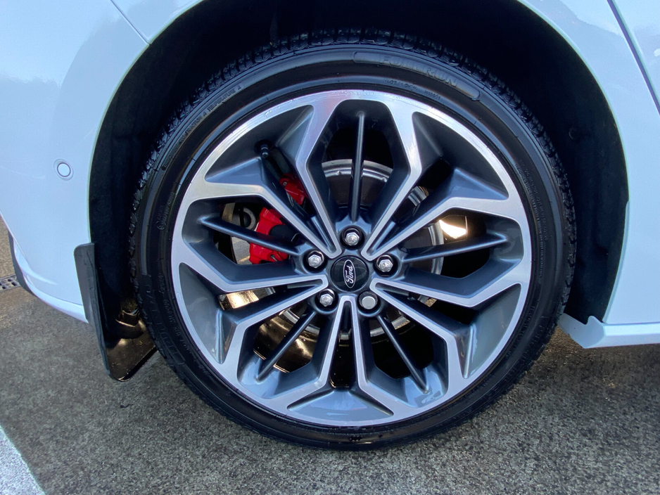 2023 Ford Focus - image 14